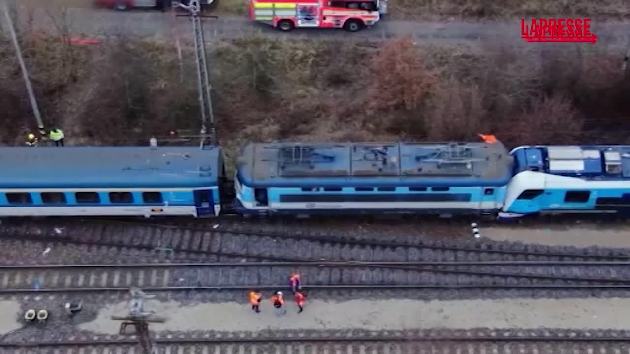 Repubblica Ceca: scontro fra due treni, quasi 60 feriti