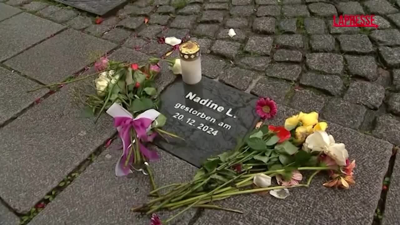 Germania, riaprono i mercatini di Natale di Magdeburgo a un anno dalla strage