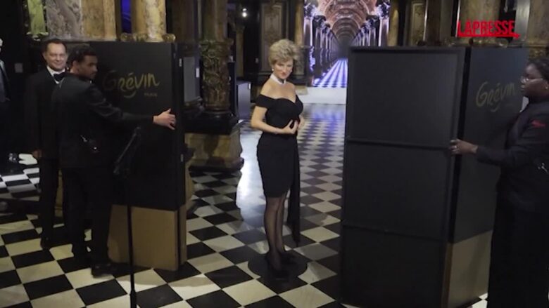 Lady Diana, al museo delle cere di Parigi nuova scultura della principessa