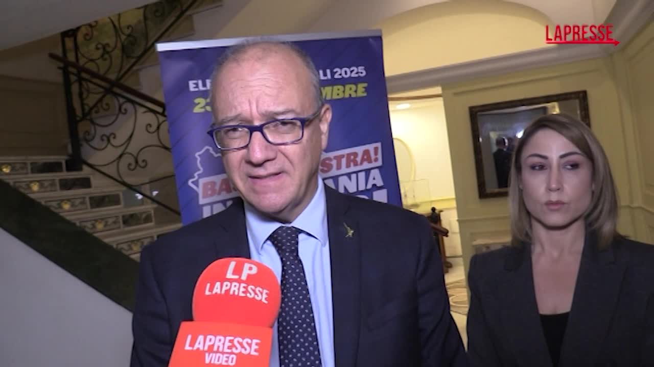 Scuola, Valditara: "In Campania realizzato cambio di marcia, competenze aumentano"