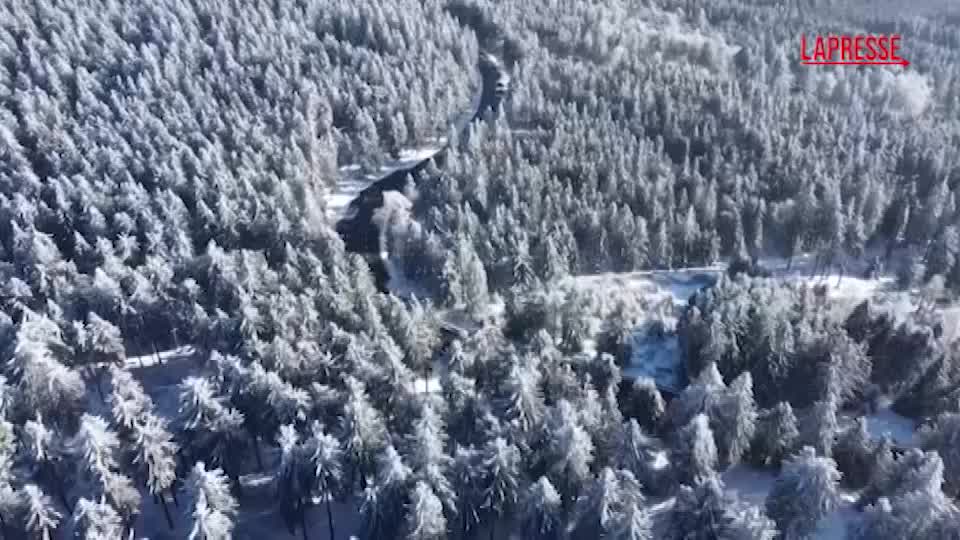 Germania, neve e gelo in Assia: il Feldberg si imbianca