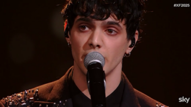 X Factor 2025, tellynonpiangere con il suo inedito “Barche di carta”