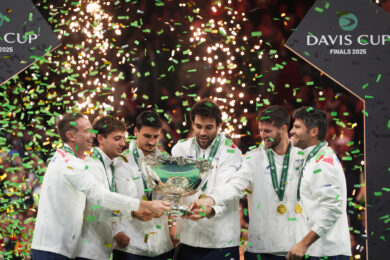 L’Italia conquista la terza Coppa Davis consecutiva: 2-0 alla Spagna