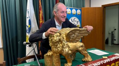 Regionali Veneto, Zaia festeggia a Treviso: “Andrò in Consiglio e poi si vedrà”