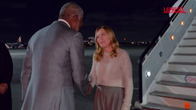 Ue, Meloni in Angola per vertice con Ua: l'accoglienza in aeroporto