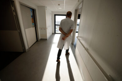 25 novembre, a Milano ogni 2 mesi un medico denunciato per abusi. Pm: “Pochi ma seriali”