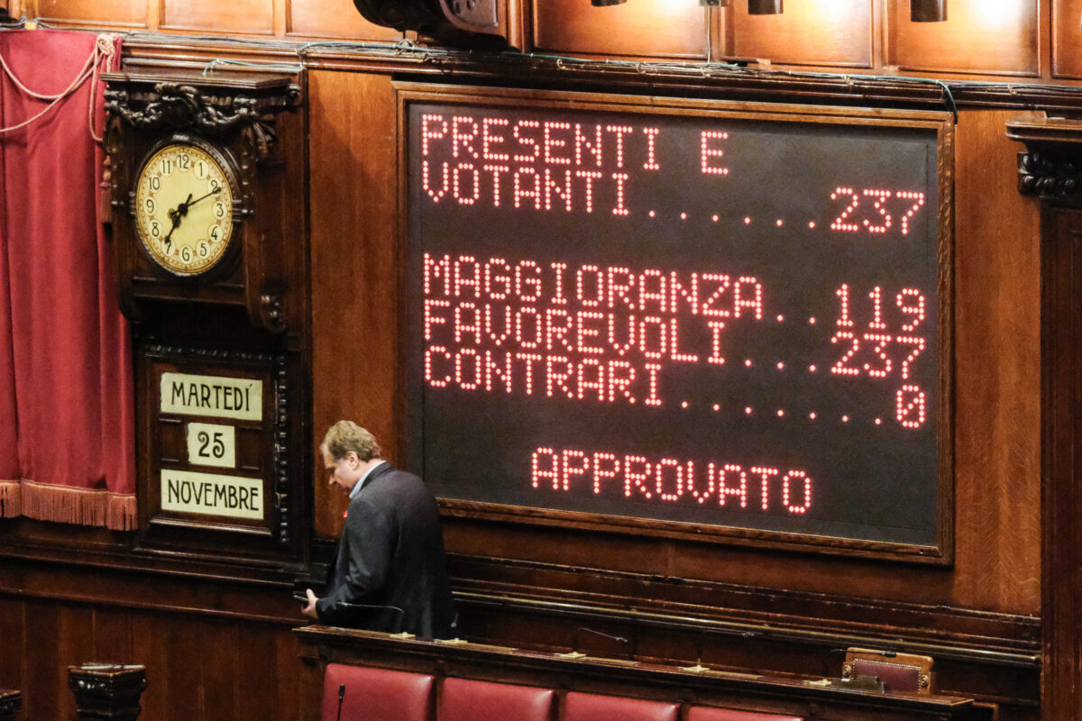 ddl femminicidio via libera unanime alla camera il nuovo reato 232 legge da Lapresse.it ddl femminicidio via libera unanime alla camera il nuovo reato 232 legge