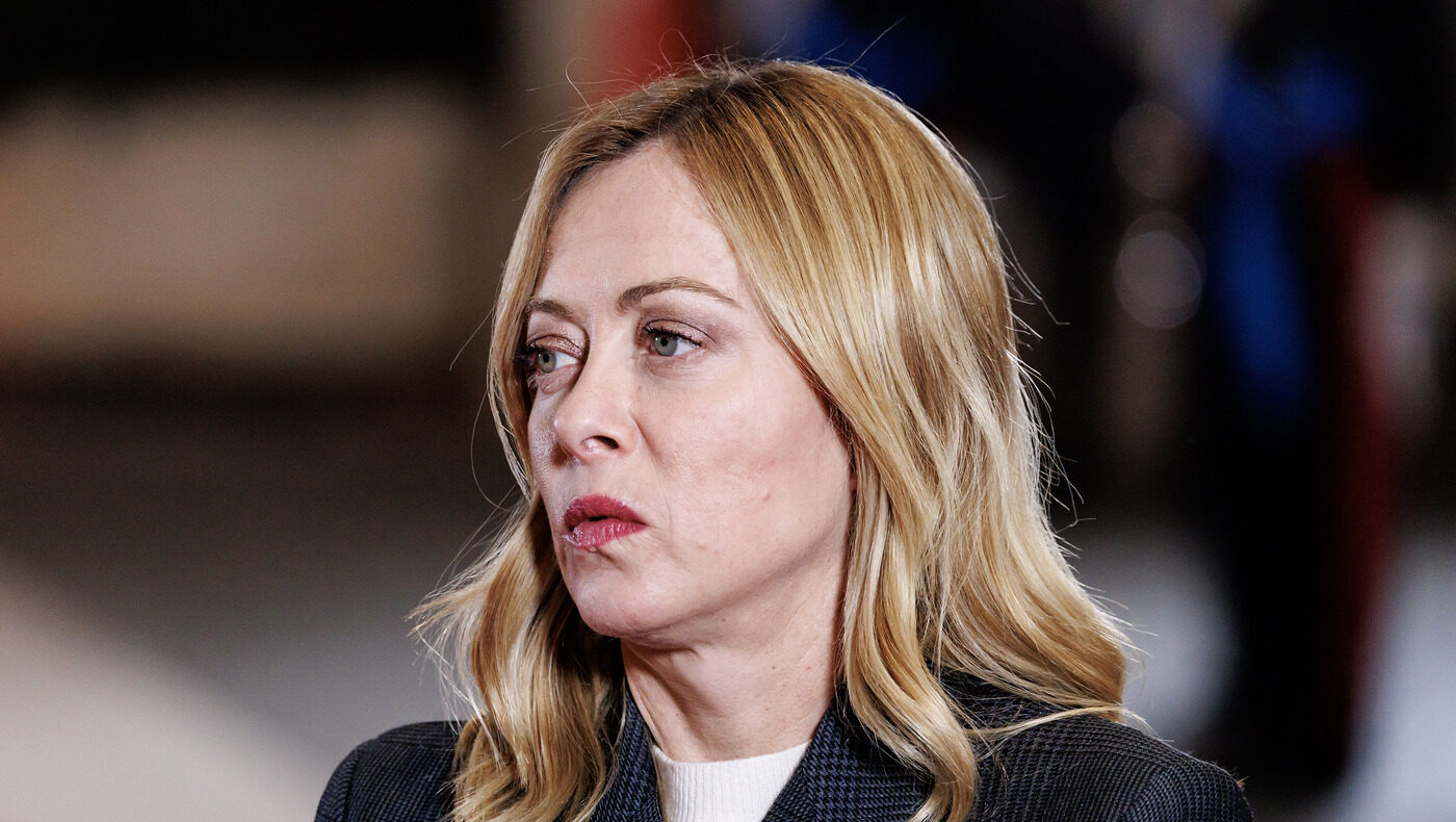 25 Novembre, Giornata contro la violenza sulle donne. Meloni: “E’ atto contro libertà di tutti”