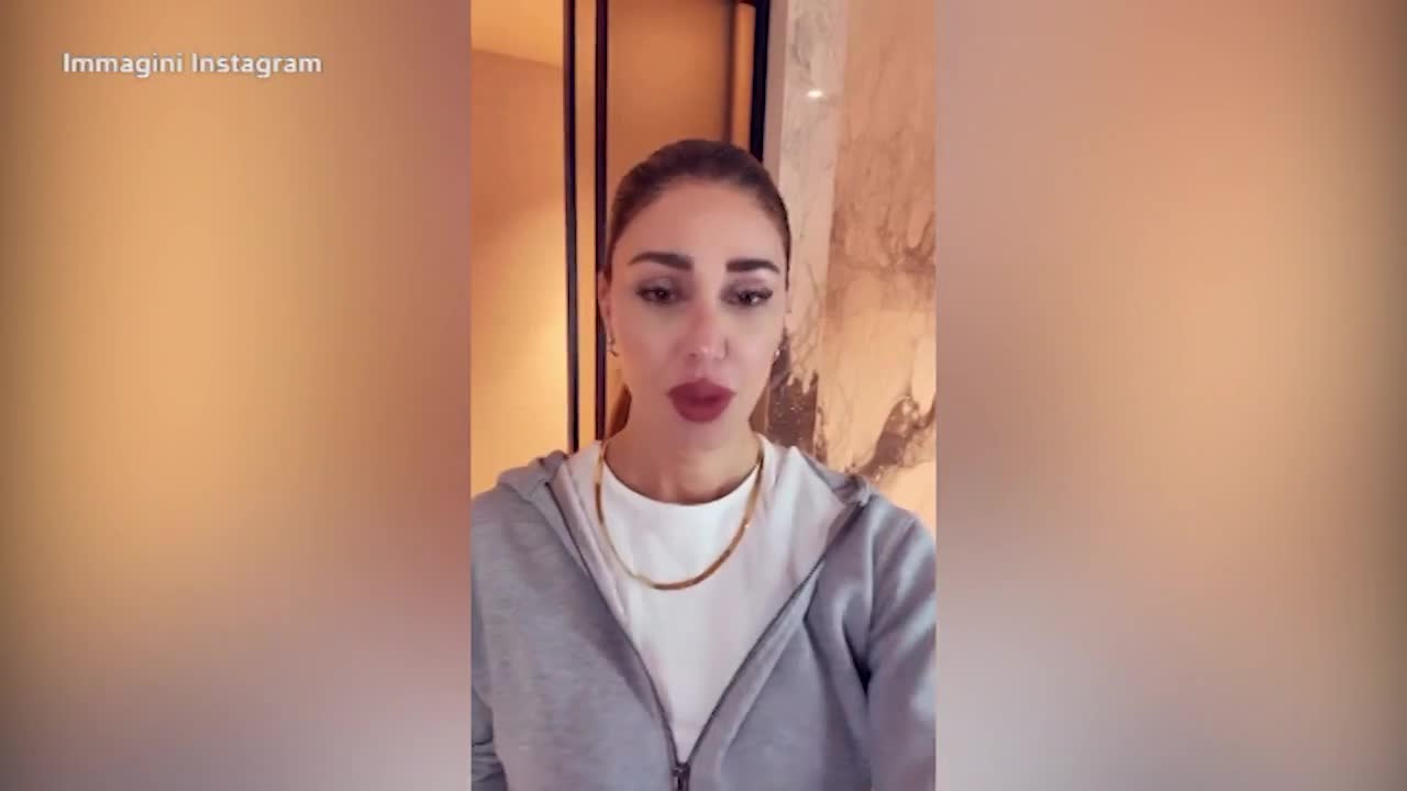 Belen Rodriguez spiega le sue difficoltà sul palco: "Avevo avuto un attacco di panico" Belen Rodriguez spiega le sue difficoltà sul palco: "Avevo avuto un attacco di panico"
