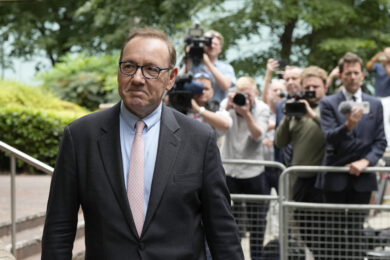 Kevin Spacey, presunti abusi sessuali per la star di House of Cards: nuova causa civile