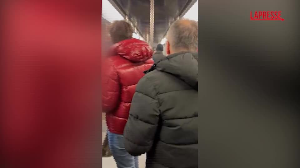 Torino, brutale aggressione a collaboratore di LaPresse