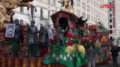 New York, la parata di Macy's per il Giorno del Ringraziamento: le immagini della festa