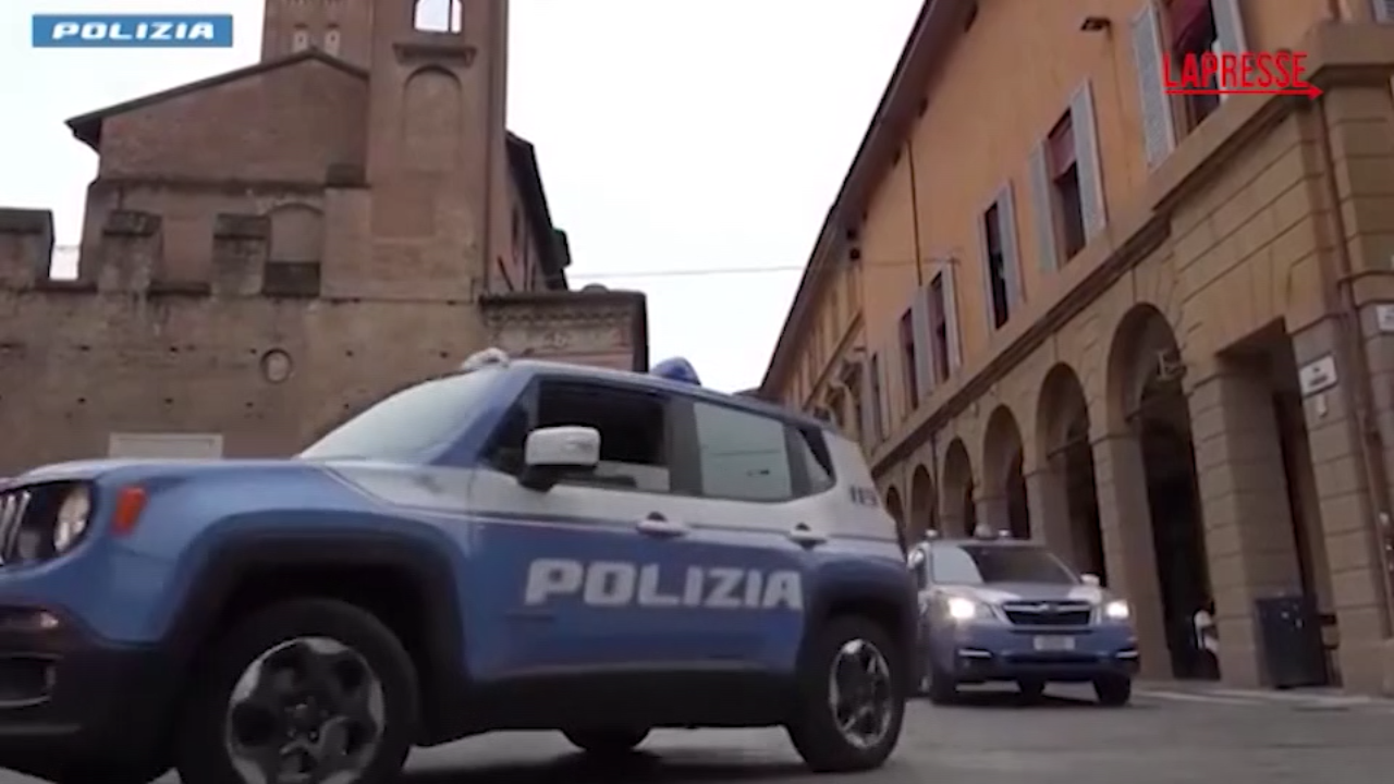Bologna, stranieri pagavano fino a 10mila euro per entrare in Italia: 7 misure cautelari