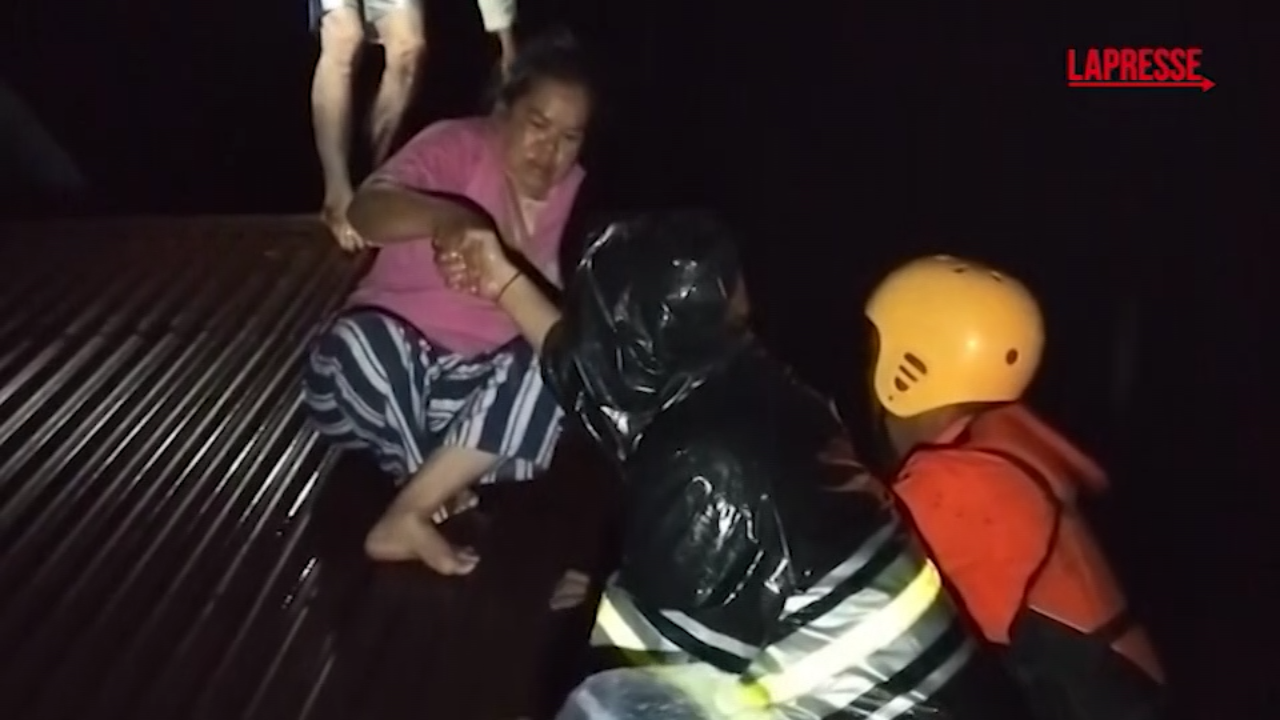 Indonesia, Sumatra devastata dall