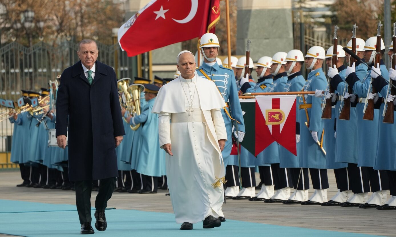Papa Leone XIV in Turchia, il Pontefice ad Ankara vede Erdogan: “Onorare libertà di tutti”