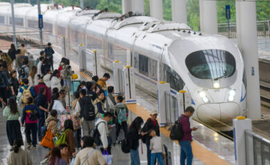 Cina, treno investe operai a Kunming: 11 morti e 2 feriti