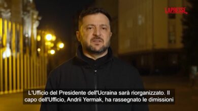 Ucraina, Zelensky annuncia le dimissioni del suo capo di gabinetto Yermak