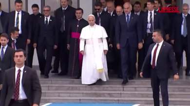 Papa Leone XIV lascia la Turchia diretto in Libano