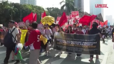 Filippine, in migliaia in piazza contro la corruzione