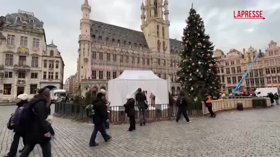 belgio pole173mica a bruxelles per il presepe senza volto