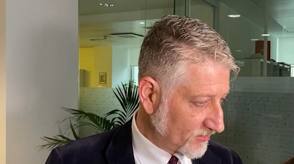 Giuli in visita a ‘La Stampa’: “Attacco segnale al limite dell’eversione”