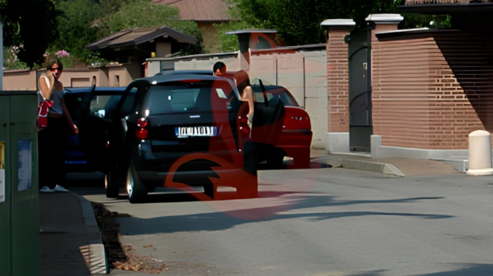 Delitto Garlasco, le foto inedite di Andrea Sempio davanti alla villetta dei Poggi il 13 agosto 2007