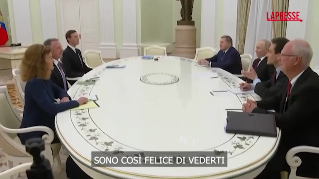 Ucraina, Witkoff ricevuto da Putin al Cremlino: "Sono così felice di vederti"