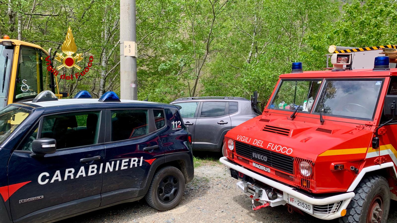 Valtellina, cade elicottero: si cercano 4 persone