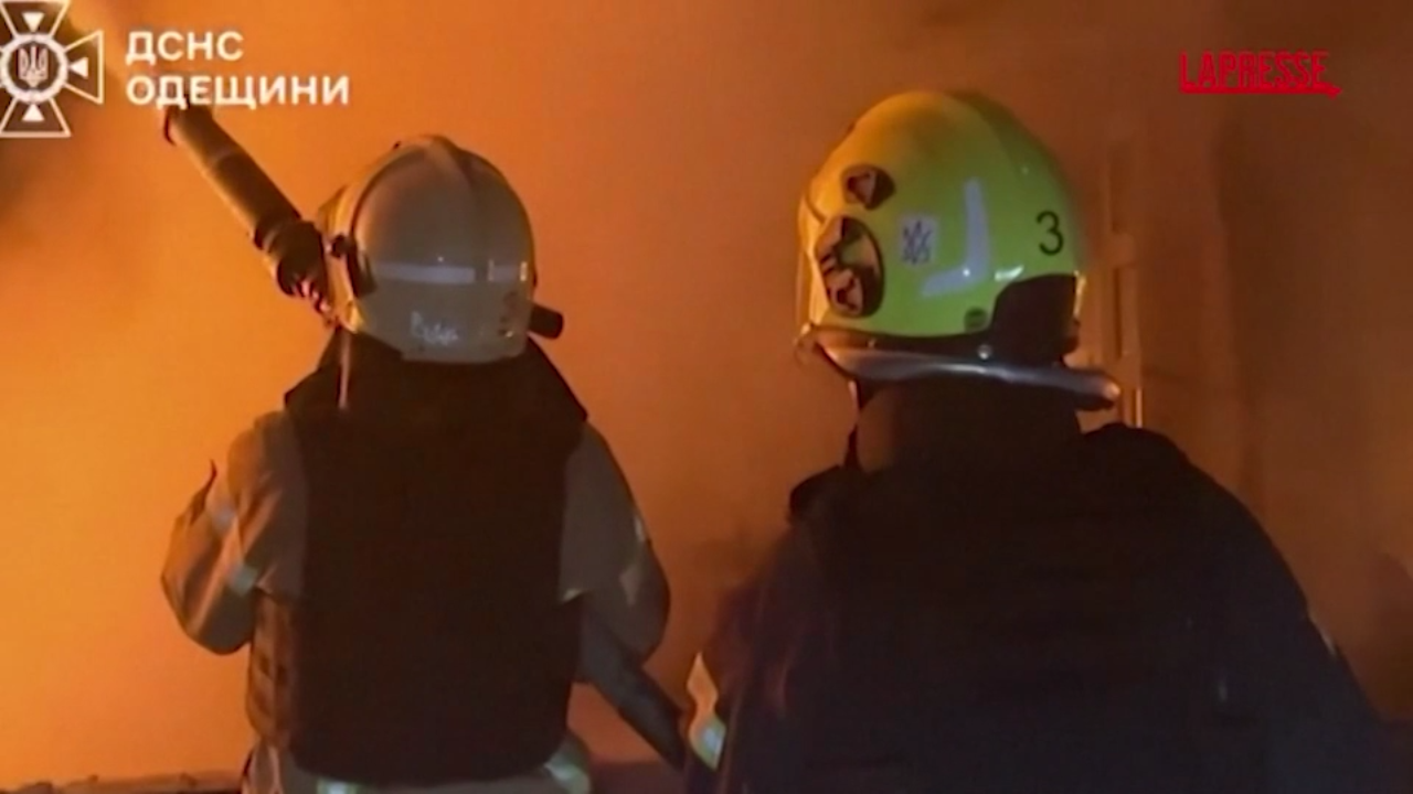 Ucraina, attacco russo a Odessa: 6 feriti Ucraina, attacco russo a Odessa: 6 feriti