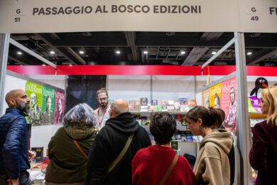 Più libri più liberi, la protesta delle case editrici: oscureranno gli stand contro ‘Passaggio al Bosco’