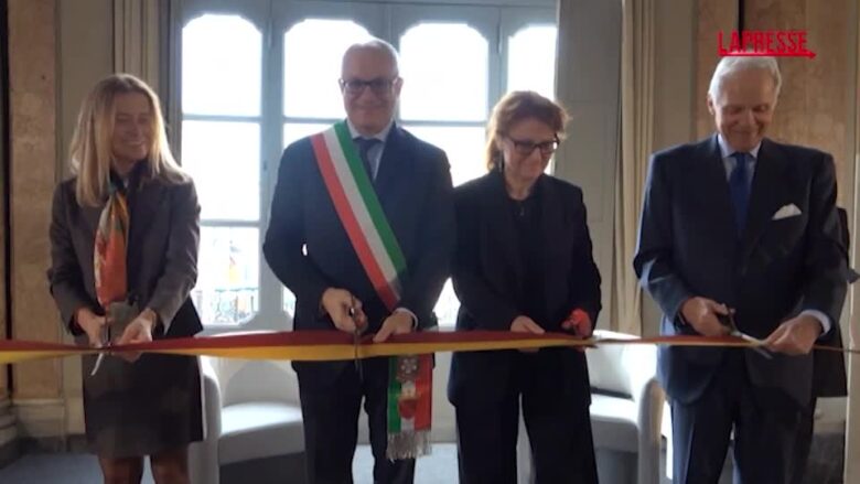 Roma, inaugurato terzo ‘Murales’ per abbellire lavori Metro C piazza Venezia