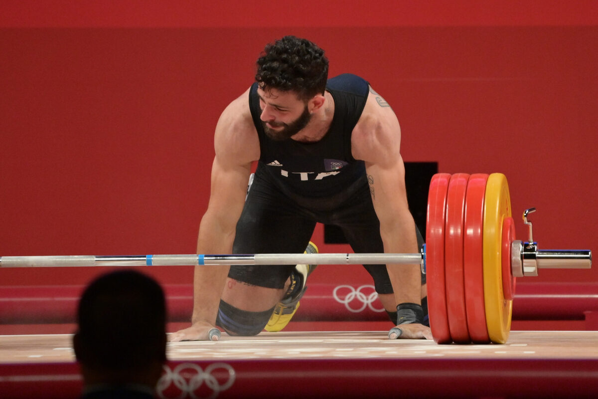 Antonino Pizzolato, chiesti 10 anni per il pesista bronzo alle Olimpiadi: accusato di violenza sessuale Antonino Pizzolato, chiesti 10 anni per il pesista bronzo alle Olimpiadi: accusato di violenza sessuale