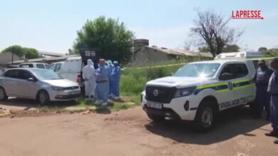 Sudafrica, 11 morti dopo sparatoria in ostello: i rilievi della polizia