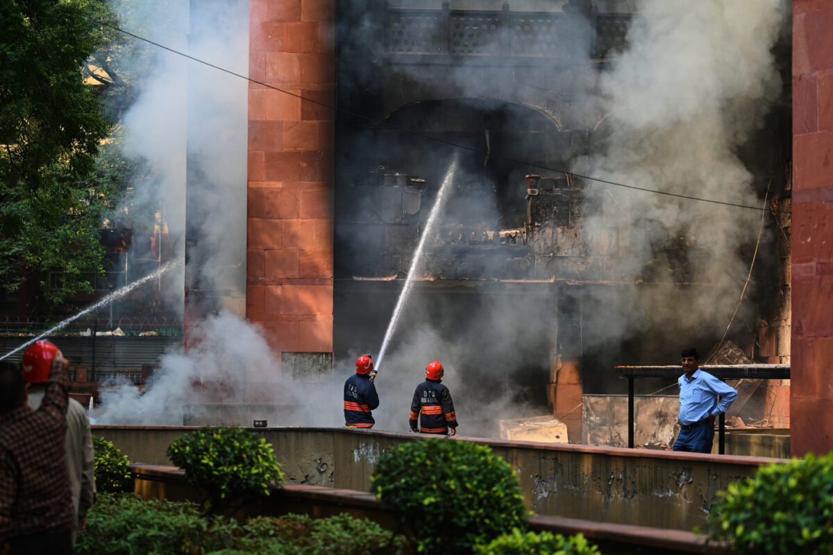 India, incendio in un night club a Goa: almeno 25 morti e 6 feriti India, incendio in un night club a Goa: almeno 25 morti e 6 feriti