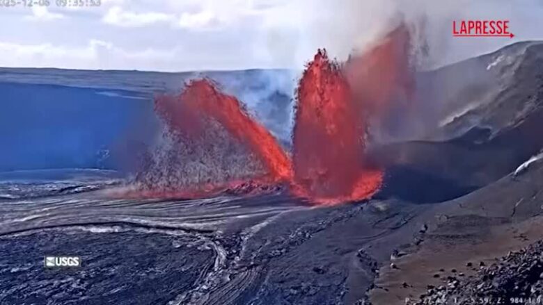 Kilauea torna a eruttare alle Hawaii: spettacolari fontane di lava nella Big Island