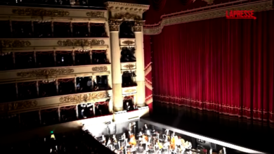 Prima della Scala, dieci minuti di applausi per l'opera di Sostakovic