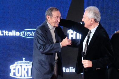 Atreju, Fini sul palco con Rutelli: “Mio errore sciogliere Alleanza Nazionale, Meloni ha ricostruito comunità”