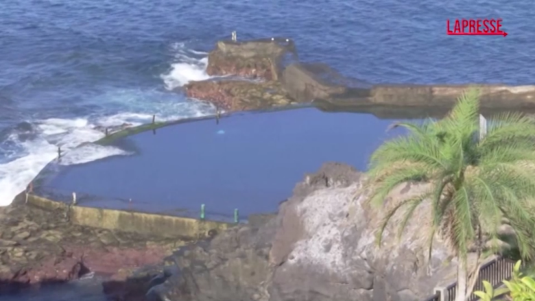 Tenerife, onda anomala travolge una piscina naturale: quattro morti e un disperso