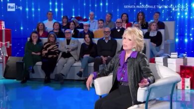 Amanda Lear a Domenica In: “David Bowie non era bello ma affascinante. Lui mi ha spinto a cantare”