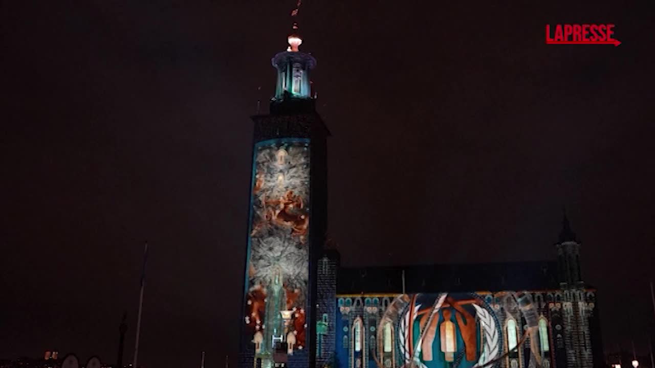 Stoccolma, lo spettacolo delle installazioni luminose ispirate ai Premi Nobel