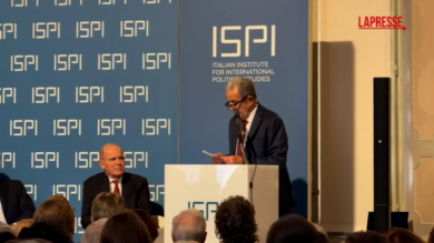 Prodi: “Governo diviso su politica estera, Meloni con Trump e Salvini con la Russia”