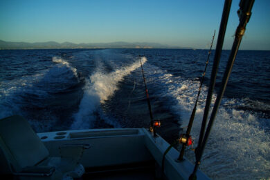 Lanzarote, travolto da onda mentre pescava: morto 27enne italiano