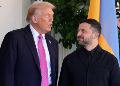 Ucraina, Axios: “Kiev ha risposto al piano di pace Usa”. Trump: “Zelensky sia realistico” – La diretta