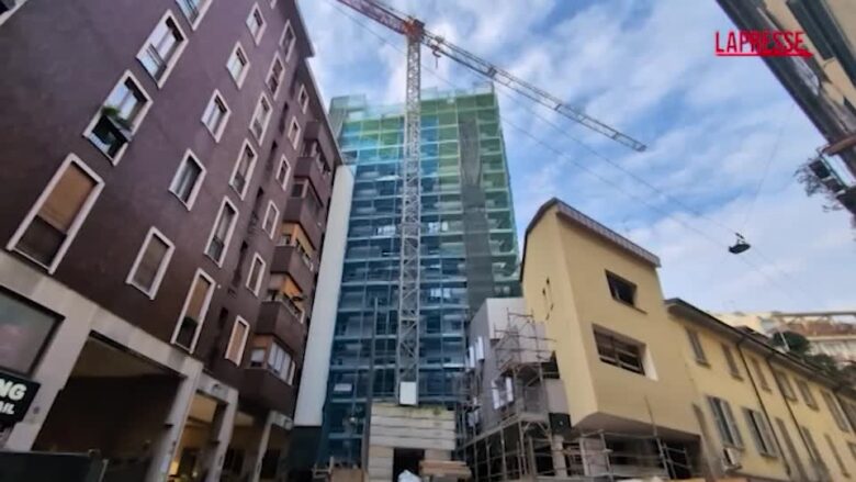 Sequestro torre 'Unico-Brera' a Milano, residente: "Balconi attaccati: possiamo passarci cibi e bevande"