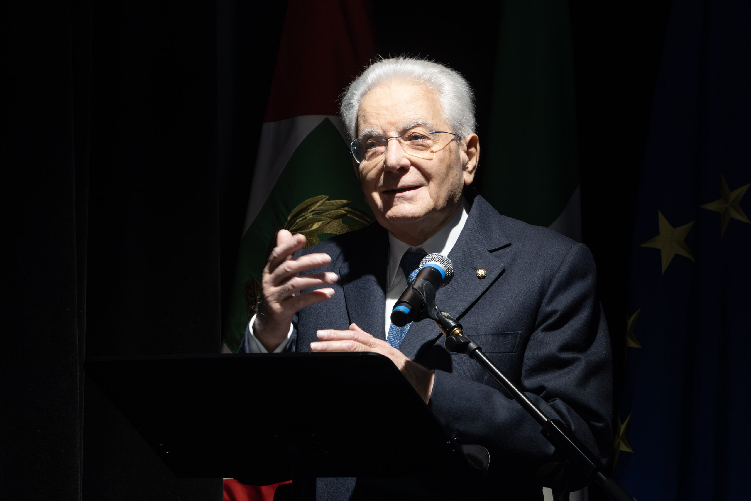 Ucraina, Mattarella: “La Russia ripristina un’antistorica ricerca di zone d’influenza”