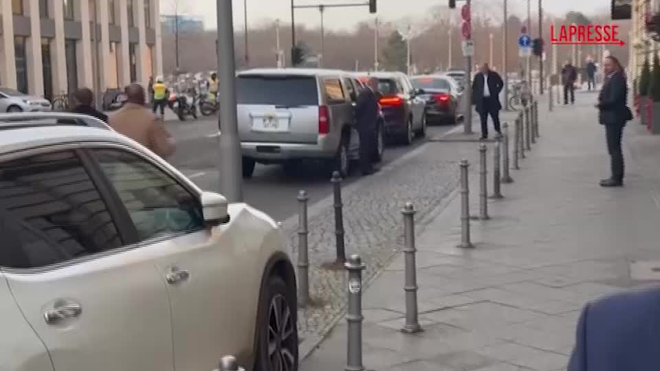 ucraina witkoff e kushner arrivano a berlino per i colloqui di pace da Lapresse.it ucraina witkoff e kushner arrivano a berlino per i colloqui di pace