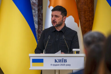 Ucraina, Zelensky a Berlino vede delegazione Usa: oggi atteso il vertice con i leader Ue
