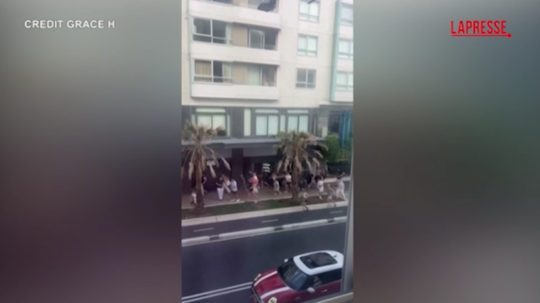 Sparatoria a Bondi Beach, in un video la fuga e il rumore degli spari
