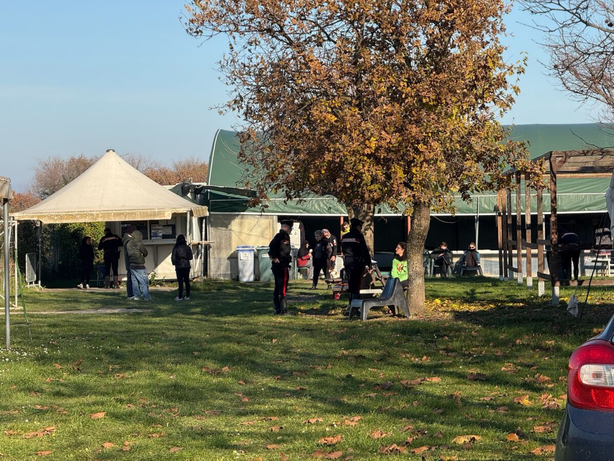 fano morti due paracadutisti attorcigliati in volo da Lapresse.it fano morti due paracadutisti attorcigliati in volo