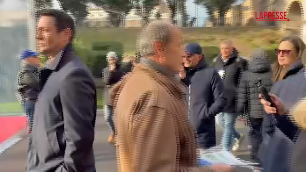 atreju 2025 l arrivo di andrea giambruno e della figlia ginevra da Lapresse.it atreju 2025 l arrivo di andrea giambruno e della figlia ginevra